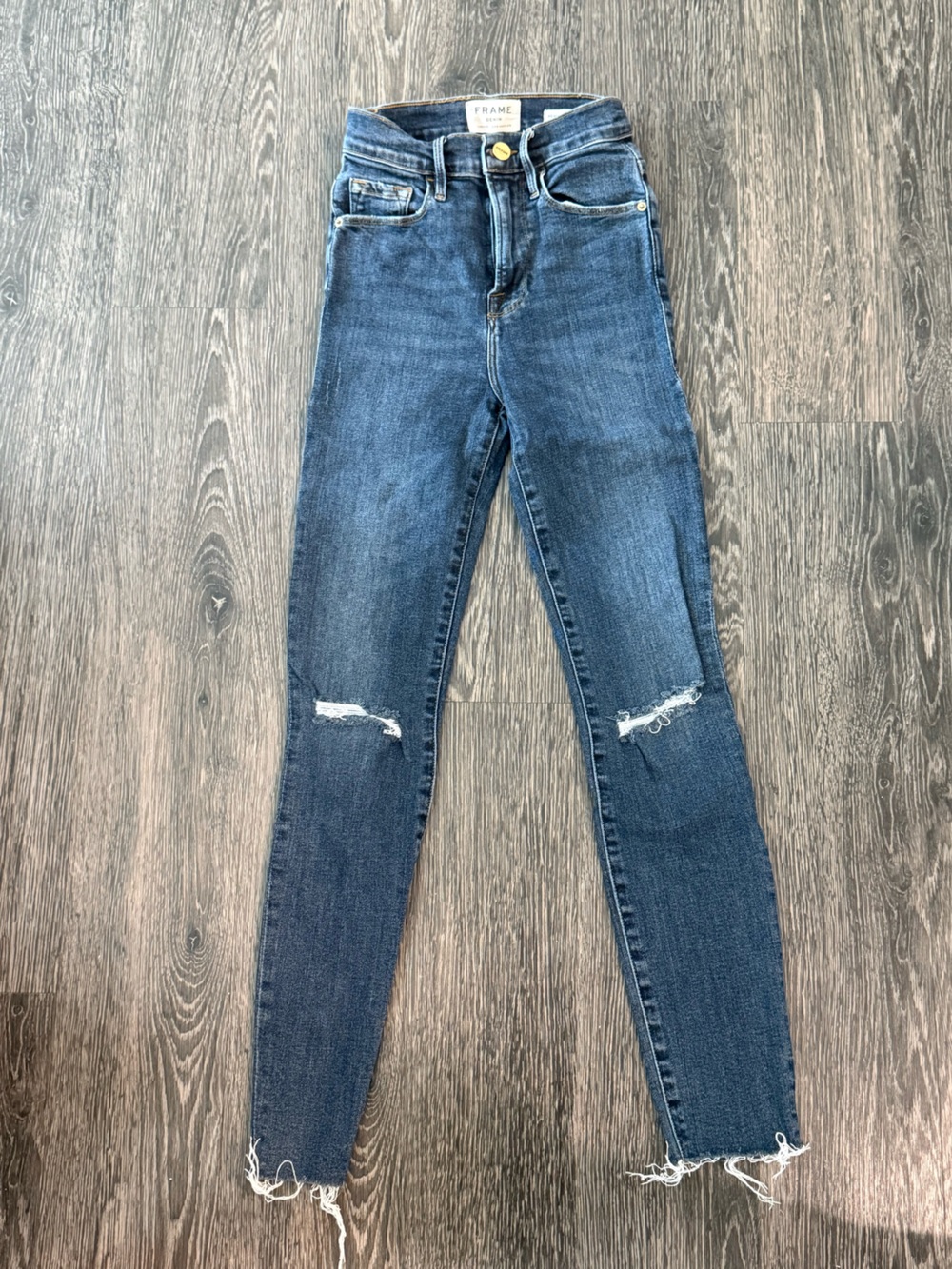 FRAME Ali High Rise Cigarette Jeans Sz 23 Medium Wash Distressed Raw Hem Cropped
